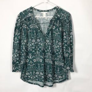 H&M floral top green shirt women’s size medium